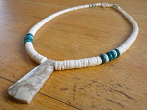 White Clamshell with Ma'an Shan Turquoise & Sea Sediment Serpentine Pendant